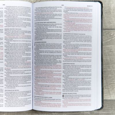 KJV Gift and Award Bible, Black Imitation Leather