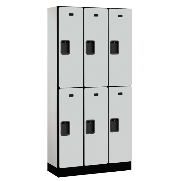Six Door Locker 76