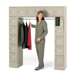 16-Person Locker with Closed Base