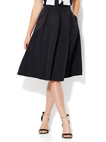 NY&C: Full Pleated Skirt