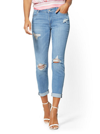 NY&C: Soho Jeans - Destroyed Curvy Boyfriend - Heartbreaker Blue Wash