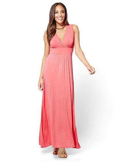 Dresses for Women | New York & Company