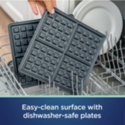 easy-clean surface with dishwasher-safe plates image number 4