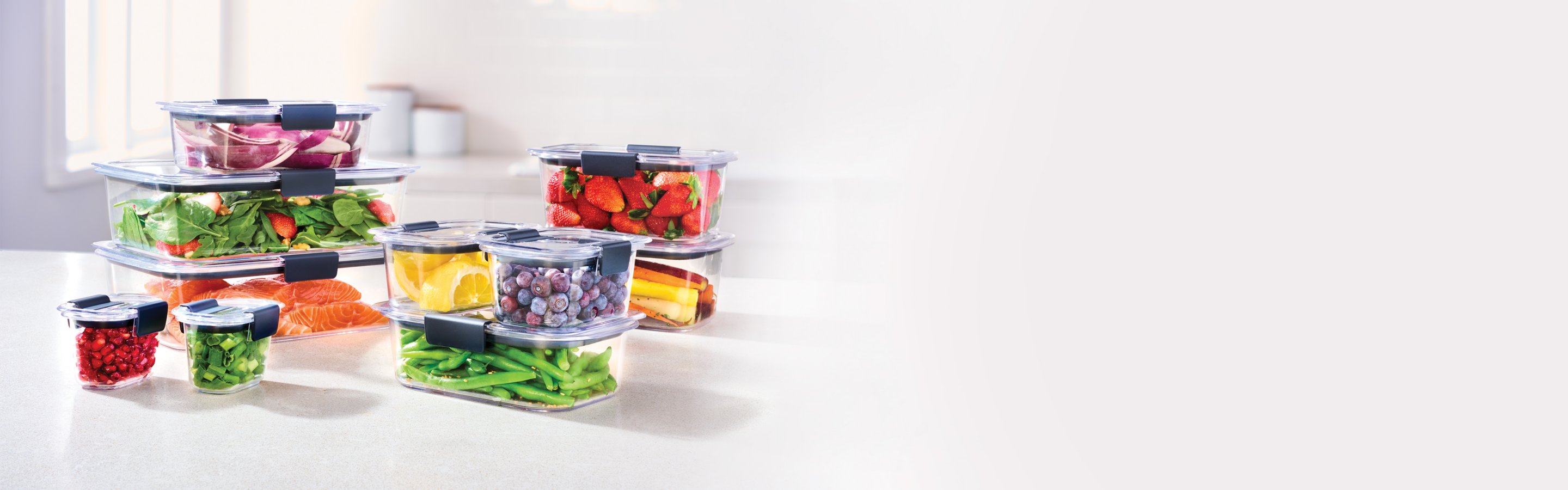 Banner of several Rubbermaid brilliance food storage containers