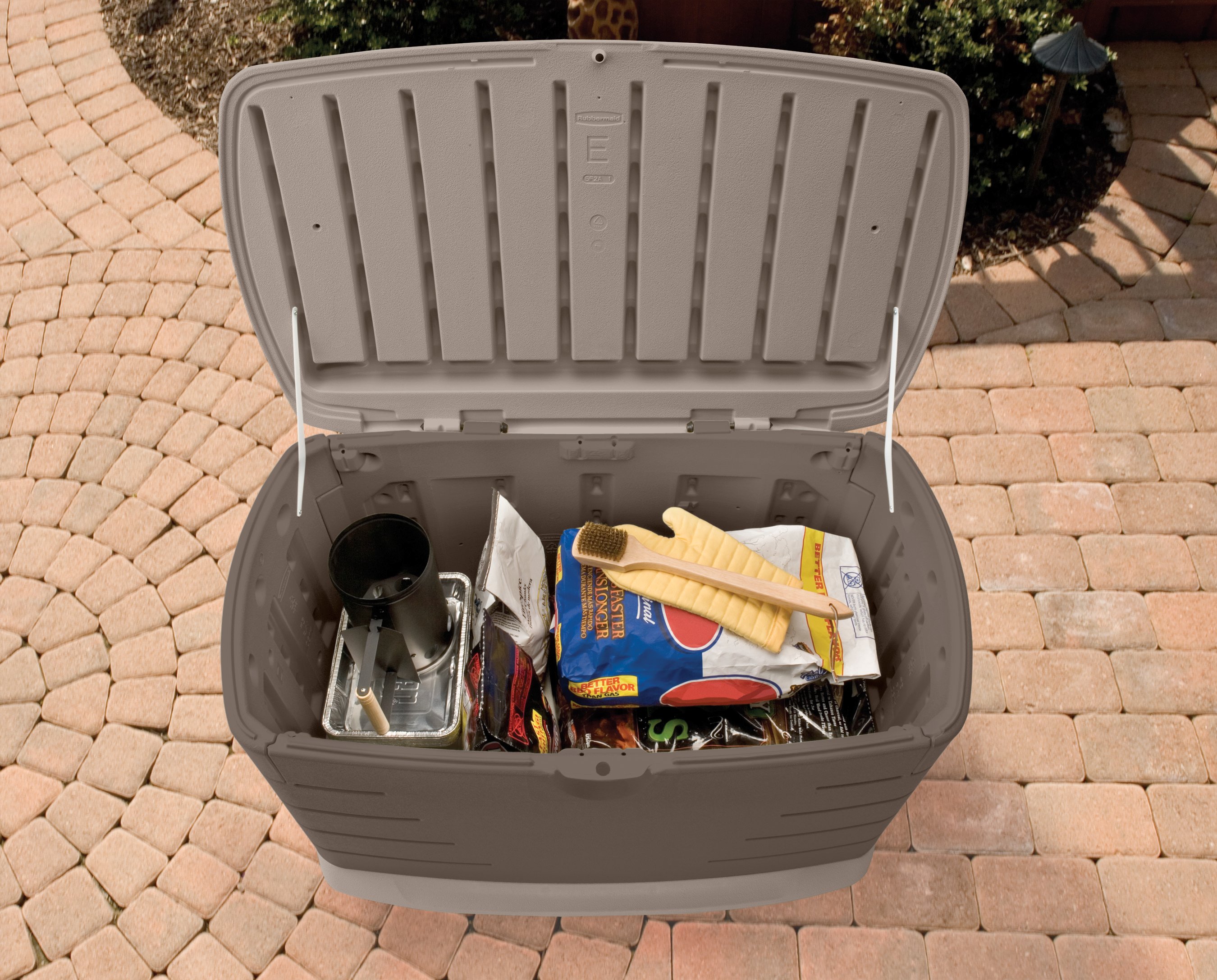 Rubbermaid Outdoor Extra-Large Deck Box with Seat, Gray & Brown