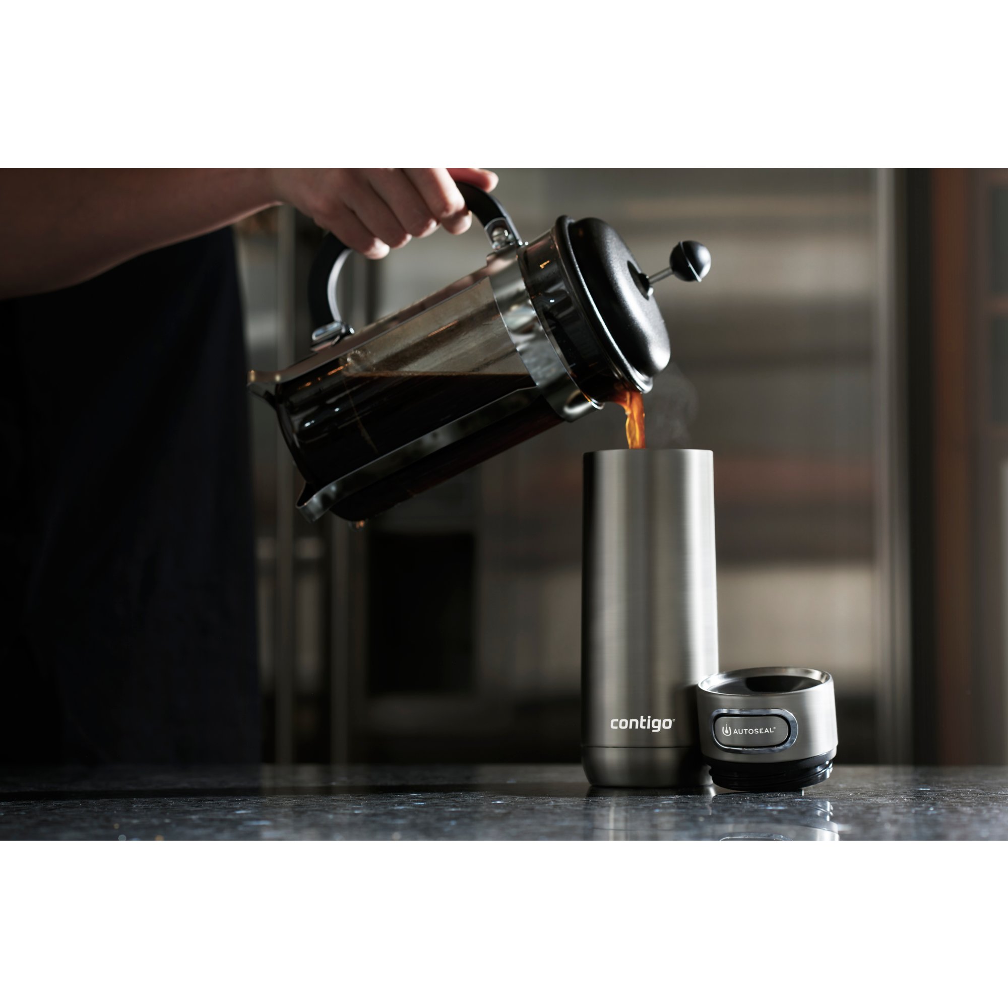 https://s7d9.scene7.com/is/image/NewellRubbermaid/20a-SAP-contigo-luxe-thermal-autoseal-16oz-ss-kitchen-counter-lifestyle-v2?wid=2000&hei=2000