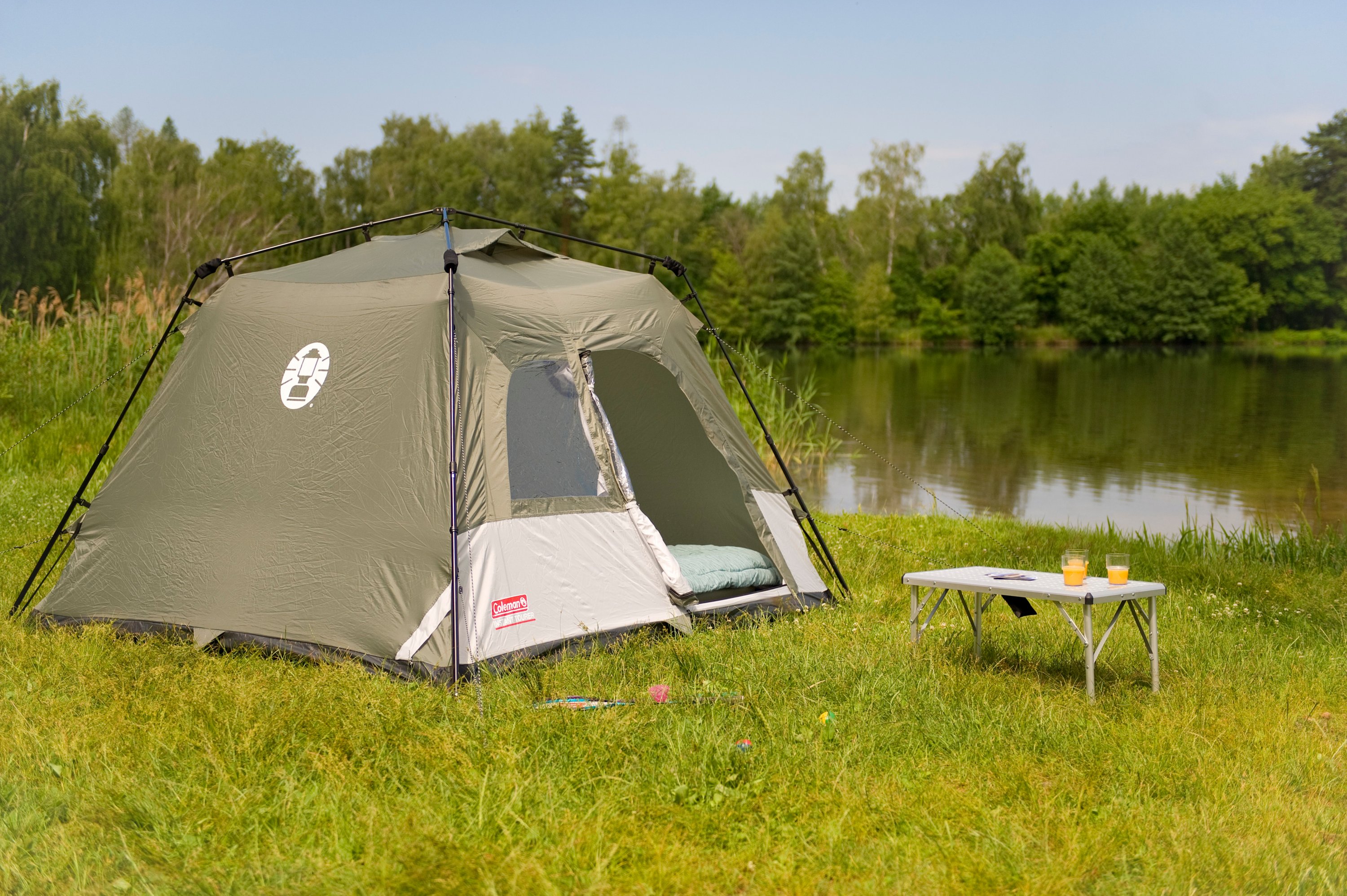 Coleman instant hotsell 4 tent