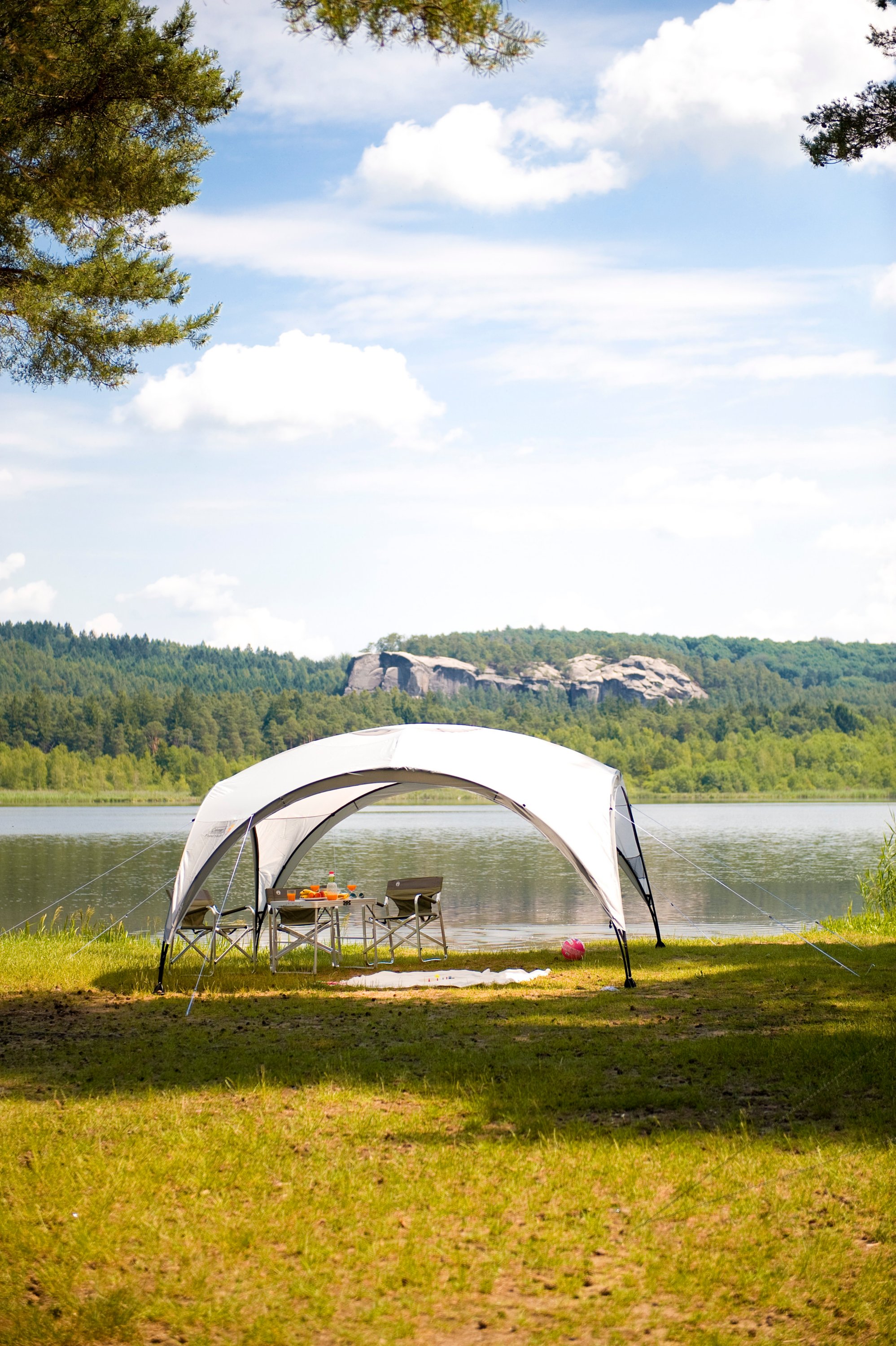 Coleman xl store event shelter