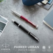 parker urban dare to be noticed 1 ballpoint pen and 1 fountain pen on table image number 8