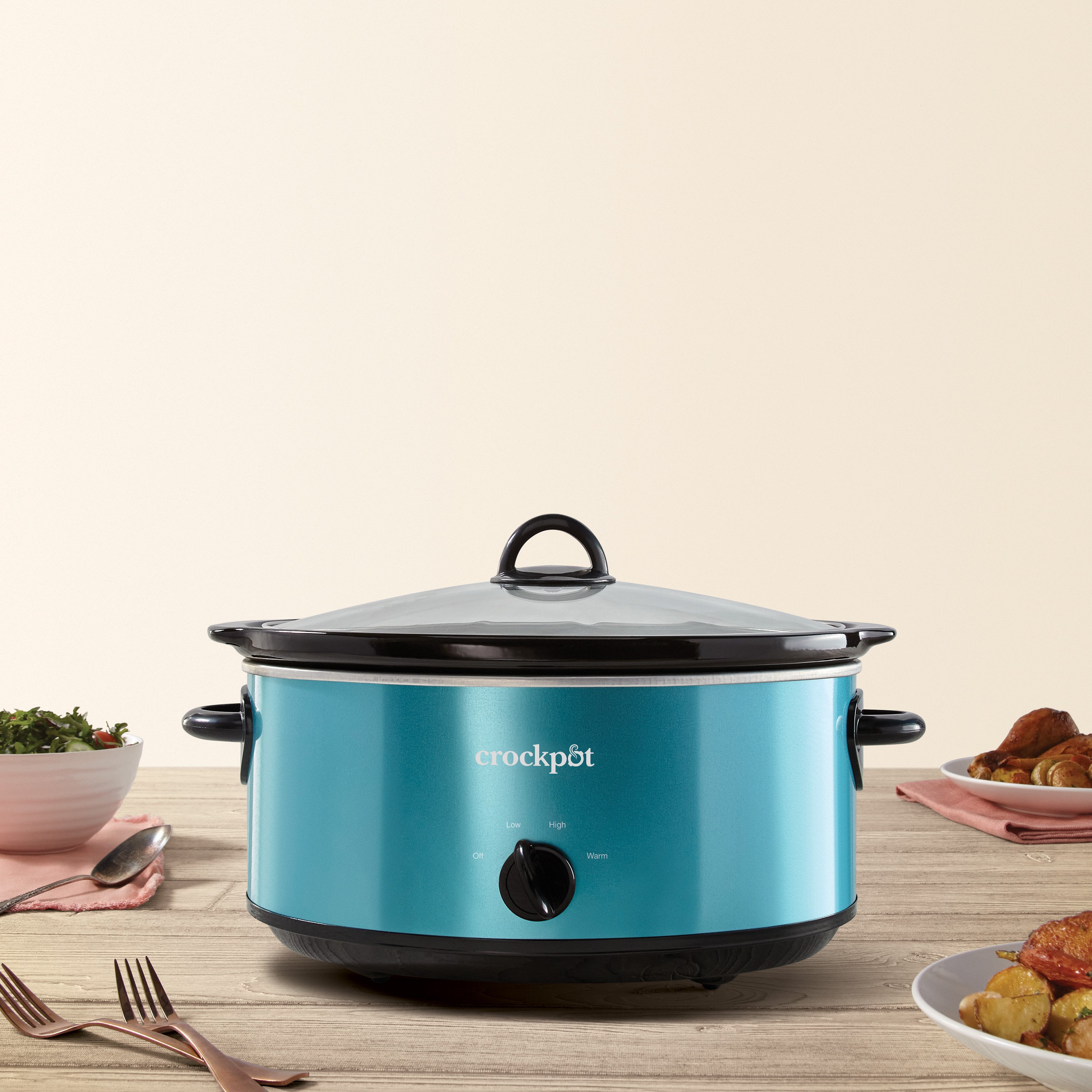  Crockpot SCV700-KT Deisgn to Shine 7QT Slow Cooker, Turquoise &  Crock-Pot 2-QT Round Manual Slow Cooker, Black (SCR200-B): Home & Kitchen