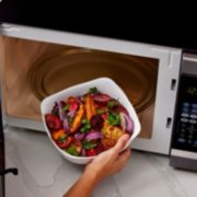microwavable food storage container image number 3