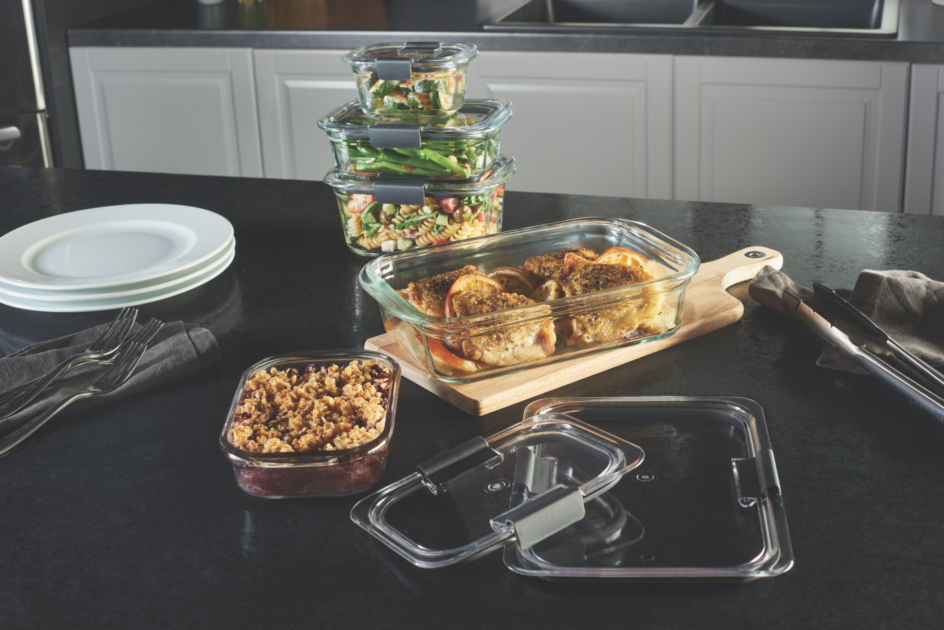 Rubbermaid Brilliance 4.7-Cup Food Storage Container