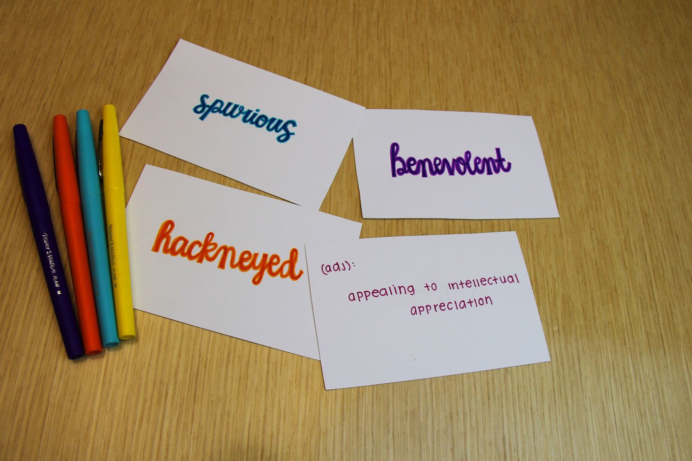 How to make flashcards for studying and its benefits