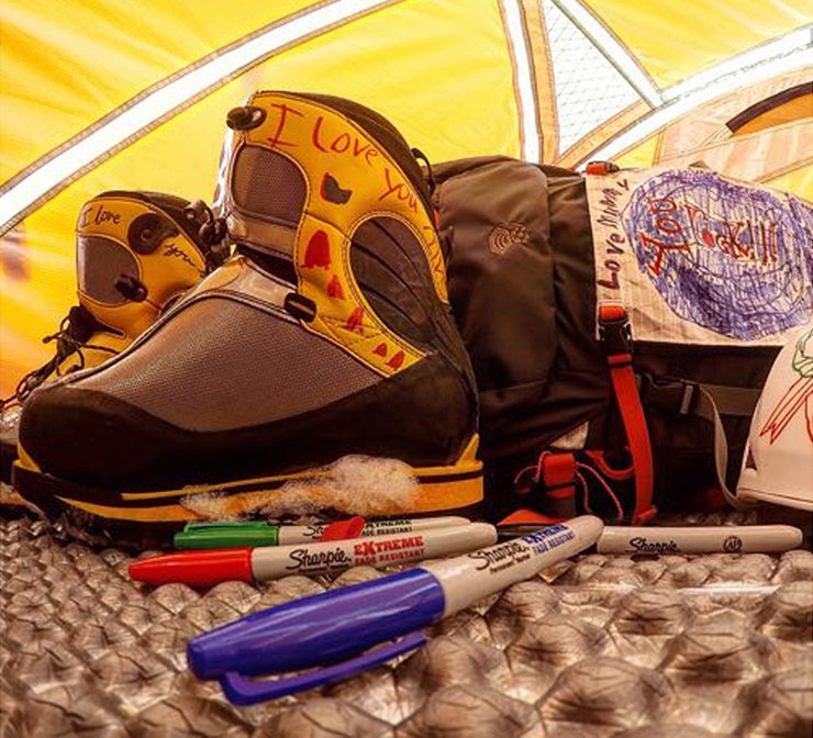 Labeling hiking boots with Sharpie extreme markers