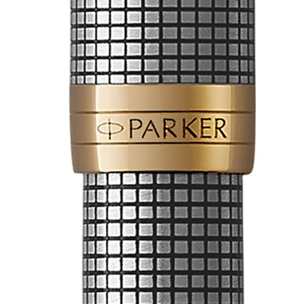 Closeup of a Sonnet pen barrel and pen cap with engraved Parker logo.