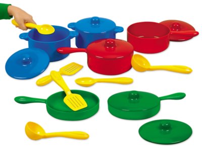 plastic pots and pans playset