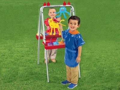 Indoor/Outdoor 2Station Easel at Lakeshore Learning