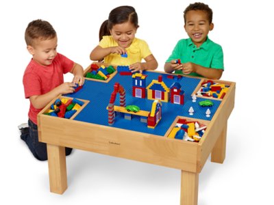 building bricks kids activity table