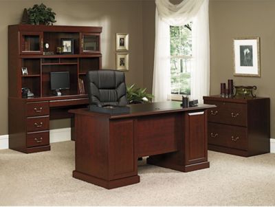 Sauder Heritage Hill Classic Cherry Traditional Executive 