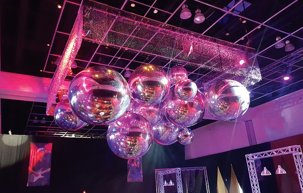 Inflatable Mirror Spheres 