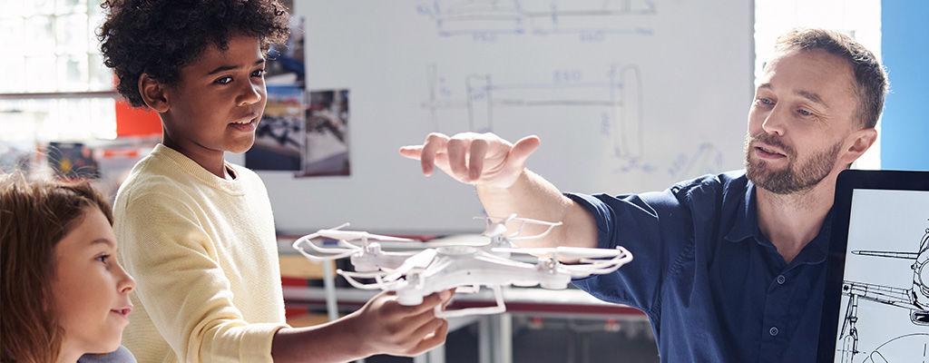 Teaching about storage for data-driven, forward-thinking industries that can shape our world for the better. 