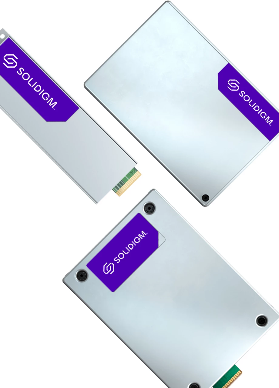 Product images of Solidigm D5 Series QLC SSDs in U.2, E1.L, E3.S form factors