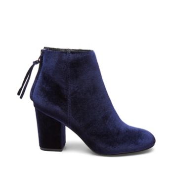 Free Shipping on Steve Madden Canada Booties For Women