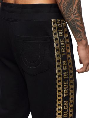 jogger with chain