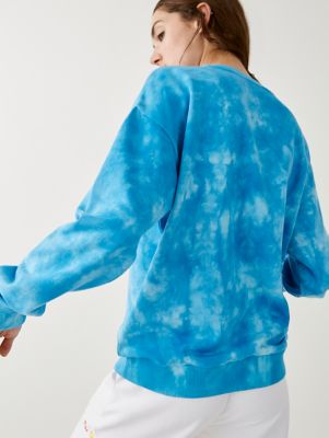 buc ee's tie dye sweatshirt
