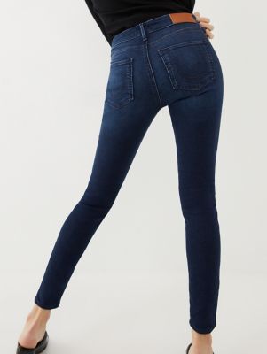 best jean style for curvy figure