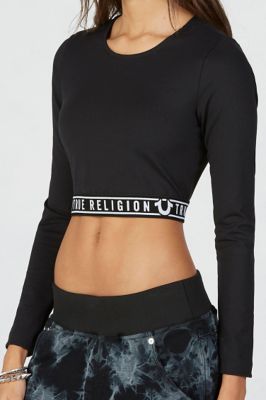 older women wearing jeans