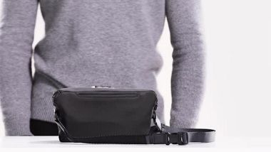 Tumi fanny outlet pack