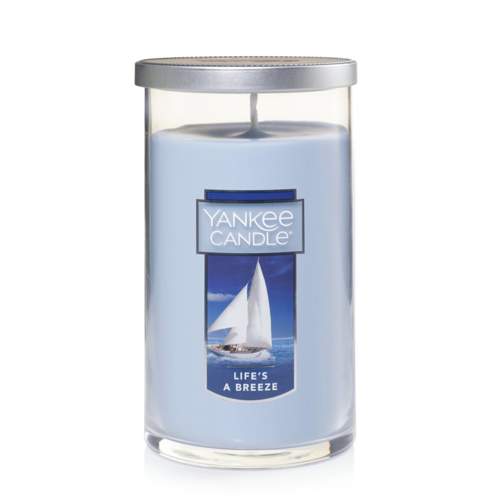 The Yankee Candle Company 2-Wick Ocean Air Blue Jar Candle in the Candles  department at