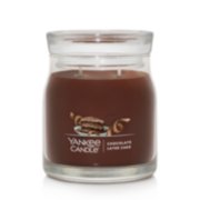 chocolate layer cake signature medium jar candle