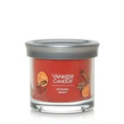 kitchen spice signature small tumbler candle