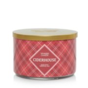 Yankee Candle in cider house scent