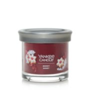 signature merry berry small tumbler candle with lid on