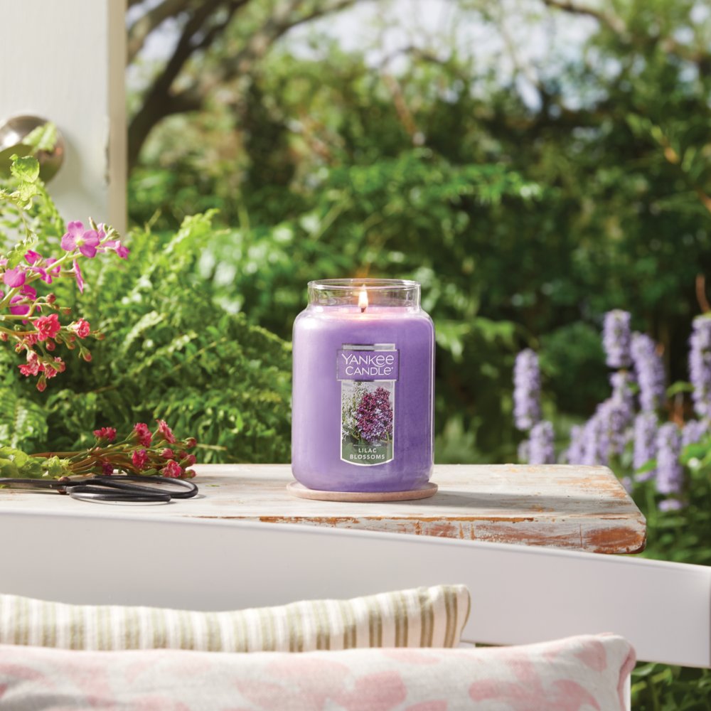 Lilac Blossoms 22 oz. Original Large Jar Candles - Large Jar Candles