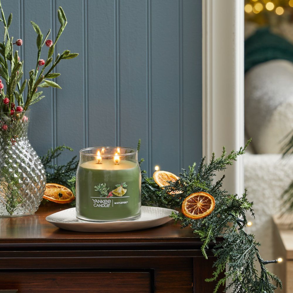 Mistletoe Candle  Prairie Moon Candle Company