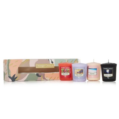 Set regalo Yankee Candle, 3 candele votive profumate e piene di firma,  Collezione Bright Lights : : Casa e cucina