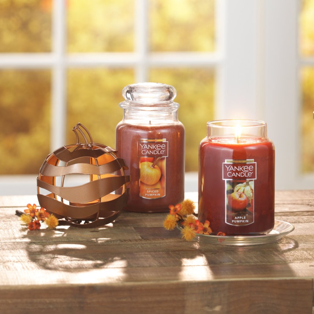 No, Negative Yankee Candle Reviews Can't Predict a Covid Surge
