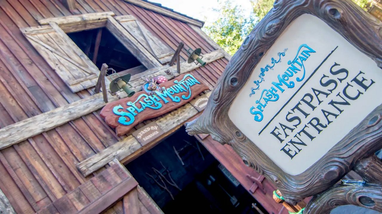 Disneyland Resorts Splash Mountain