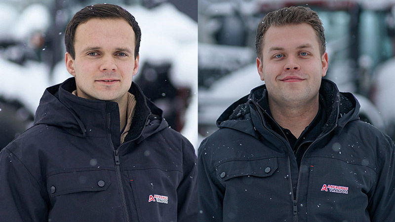 Trond Fodstad er ny selger på Akershus Traktor Toten og Magnus Raaum Langseth blir kollega på Akershus Traktor Hønefoss. Foto: Martin Ljåstad Øverland.