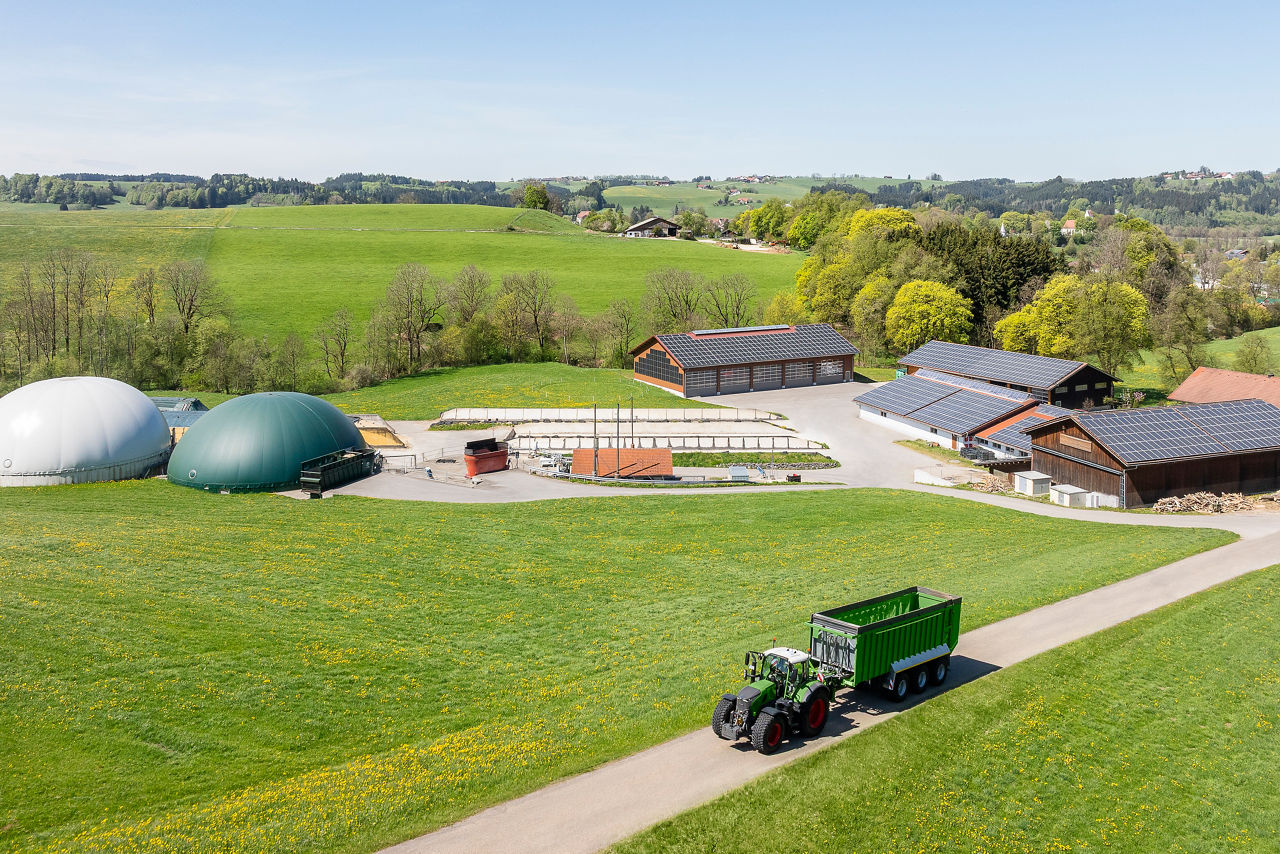 A view of the farm of Johannes Schindele in Obergünzburg