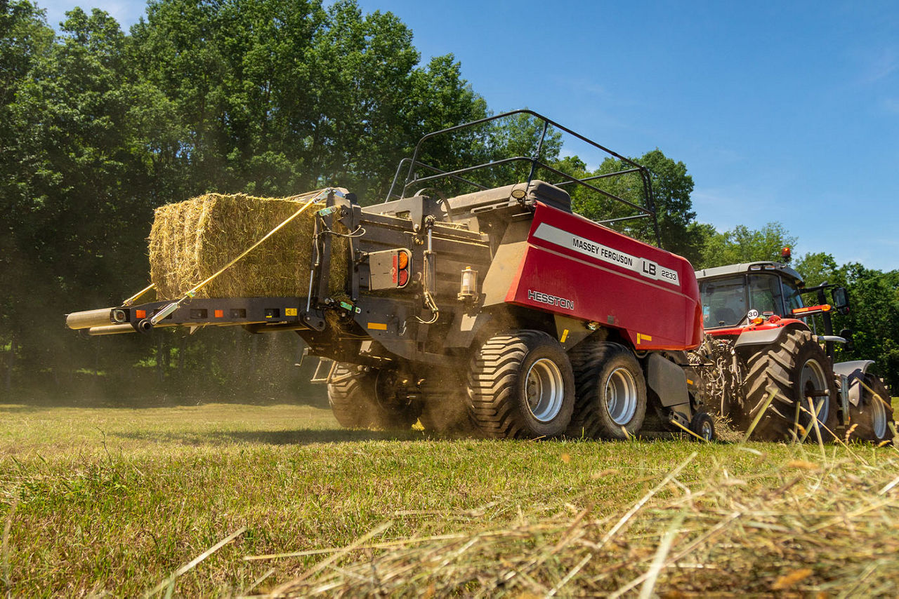 MF LB 2233 baler