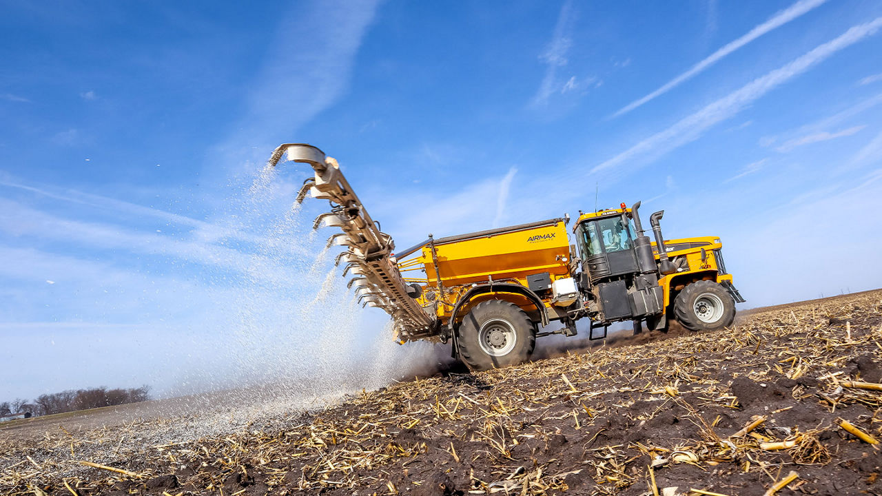 TG8400C applicator in field