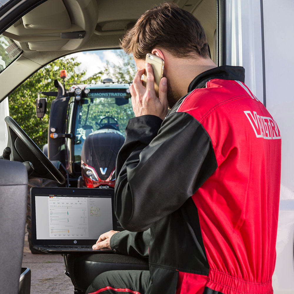 Valtra Service Support laptop