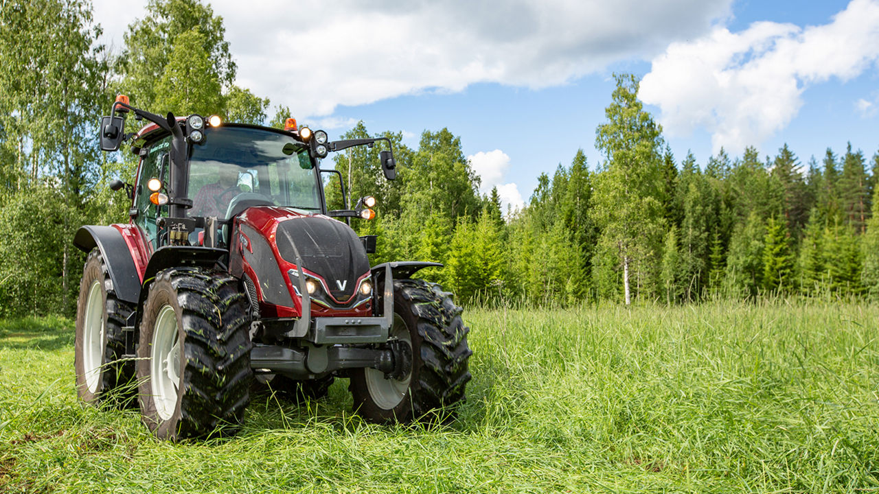 Valtra A 5gen 1600x900.jpg