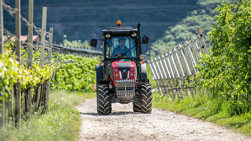 Valtra-F-Series-narrow-cab_800x4501.jpg
