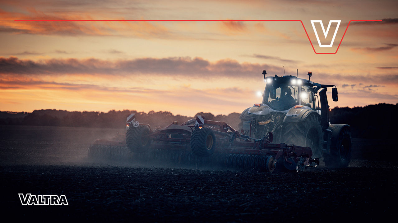 Valtra-Q-Series-high-horsepower-tractor-desktop-wallpaper-1920x1080.jpg